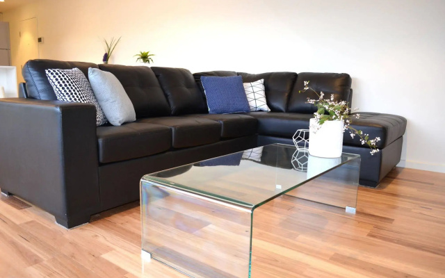 Kangaroo Bay Apartments