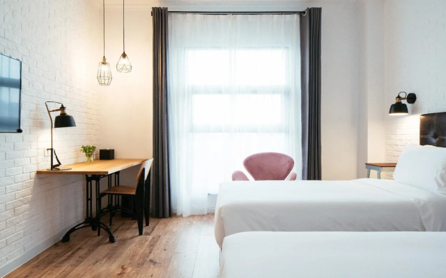 Cendre Hotel