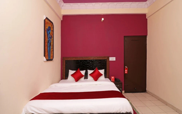 OYO 12123 Hotel Sweet Dreams