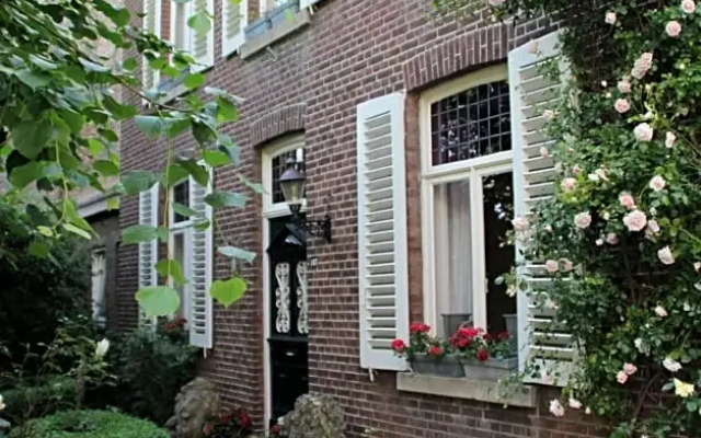 Annelies'Place to B& B