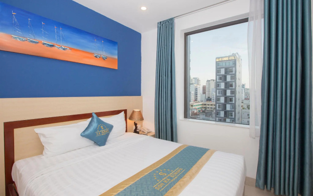Maxhome Luxury Hotel