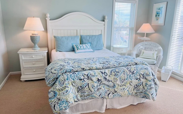 Carpe Diem 4 Bedroom Home by RedAwning