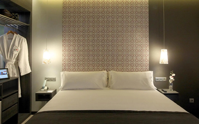 Отель Axel TWO Barcelona - Adults Only
