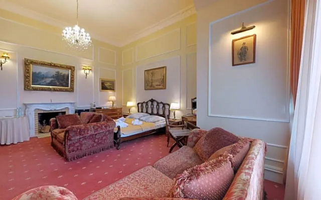 Hotel Bursztynowy Palac (Amber Palace, Bernsteinpalast)
