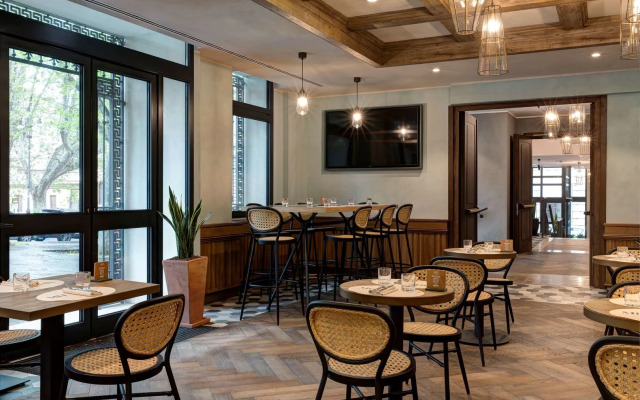 Отель DoubleTree by Hilton Rome Monti