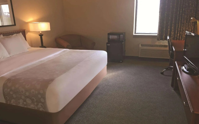 La Quinta Inn Milwaukee West Brookfield