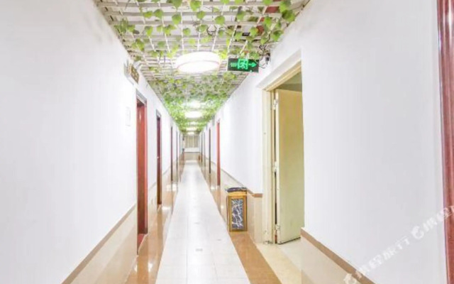 Junle Business Hostel (Dongxia Road)