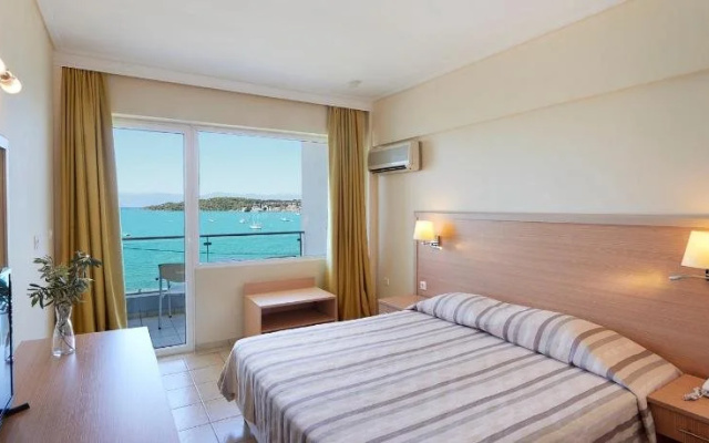 Nautica Bay Hotel