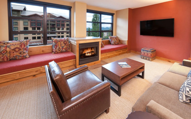 Grand Summit Hotel - Canyons Village, a RockResort