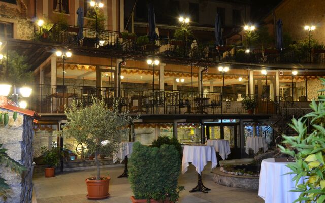 Отель Boris Palace Boutique Hotel Болгария, Пловдив - отзывы, цены и фото номеров - забронировать отель Boris Palace Boutique Hotel онлайн вид на фасад