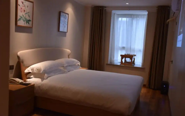 Manchen Hotel