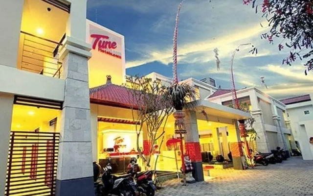 Tune Hotels Double Six, Legian, Bali