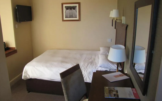 Kings Arms Hotel Westerham by Greene King Inns