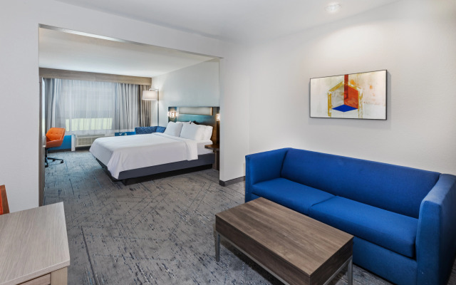 Holiday Inn Express - Suites Houston Space Ce