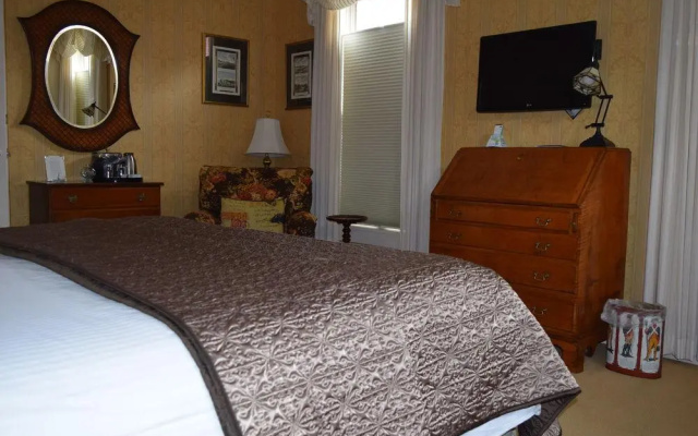 Deerfield Inn