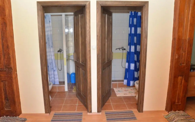 Guest house Jurini Dvori