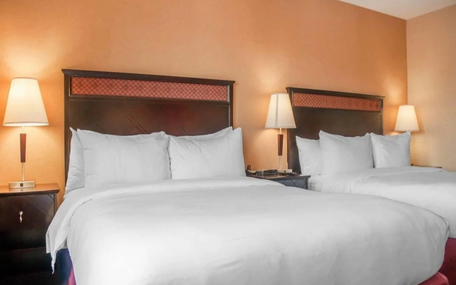 Lelux Hotel