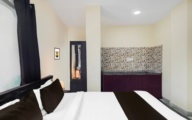 Townhouse Kothapet Near Omini Hospital