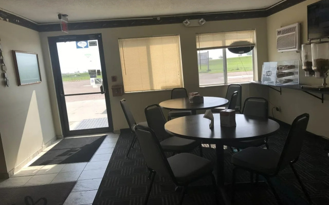 Smart Choice Inn