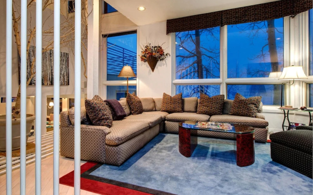 Abode on Sampson