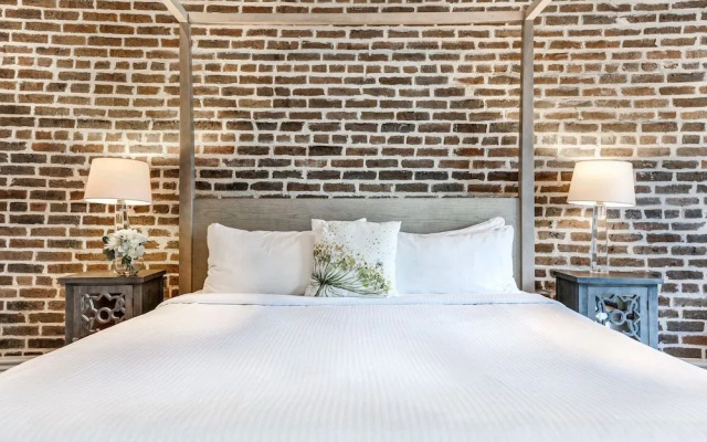 Stunning 5 BR Urban Oasis Downtown NOLA