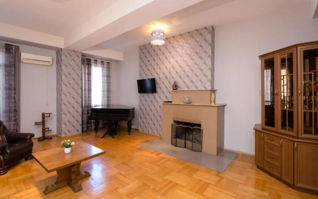 Apartment on Vasil Barnov 56