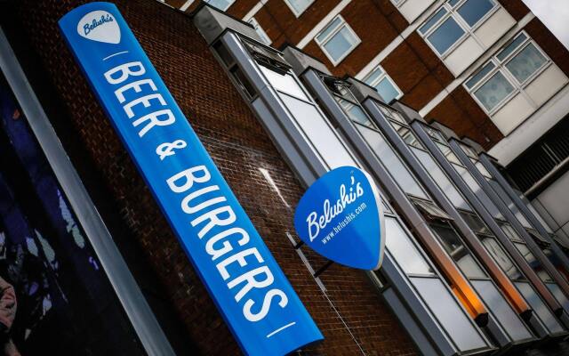 Отель St Christophers Inn Shepherds Bush Великобритания, Лондон - отзывы, цены и фото номеров - забронировать отель St Christophers Inn Shepherds Bush онлайн вид на фасад