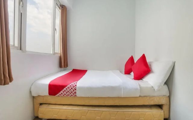 OYO 401 Ridgewood Tower