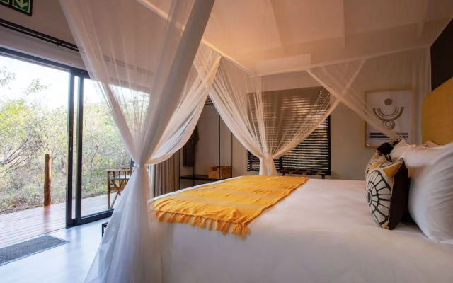 Moya Safari Villa