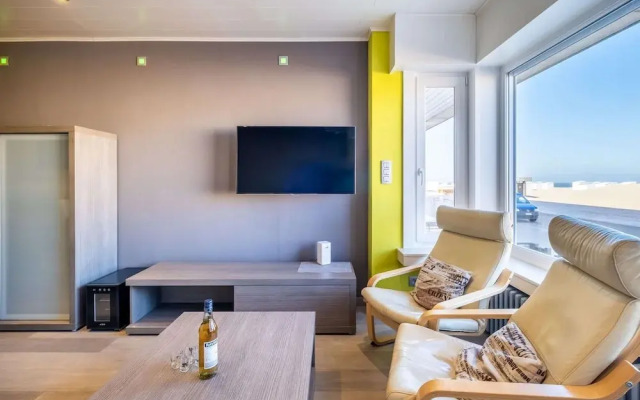 Apartment Near Dunes With Sea View