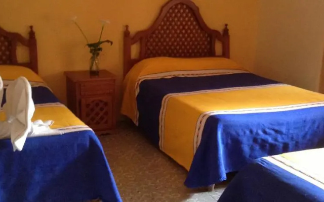 Hotel Posada Camelinas Sección Amarilla