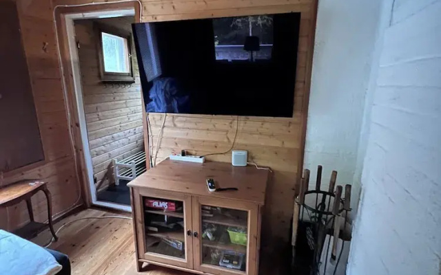 Winter Wonderland Cabin in Hämeenlinna, Finland