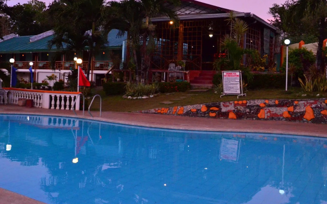 Hillside Resort