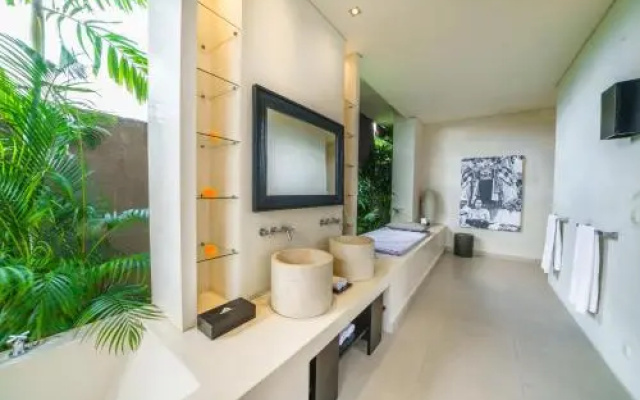 Luxury 3 Bedroom Villa Canggu