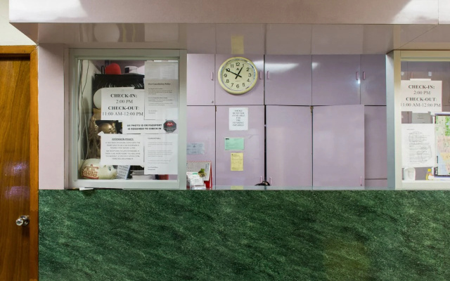 World Hotel