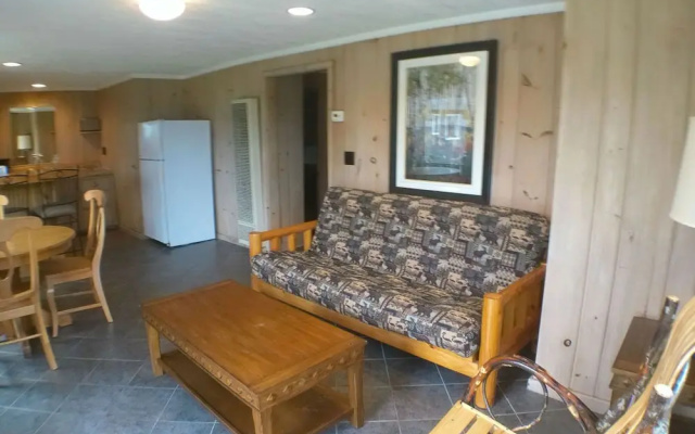 Crystal Lake Resort