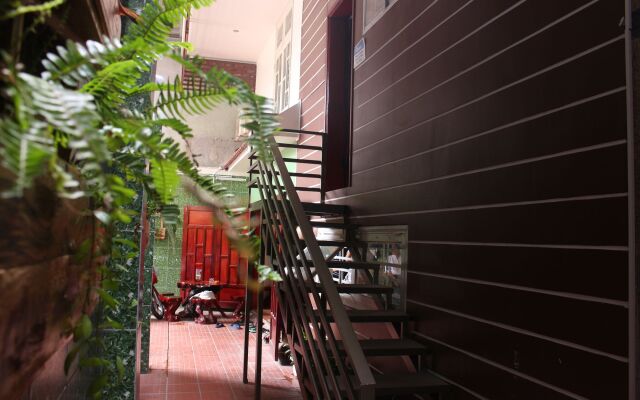 4 Seasons Hostel In Da Nang Vietnam From None Photos - 