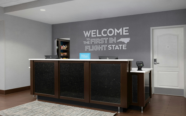 Hampton Inn & Suites Durham/North I-85