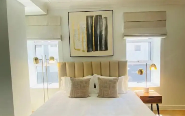 Valour Suite in De Waterkant