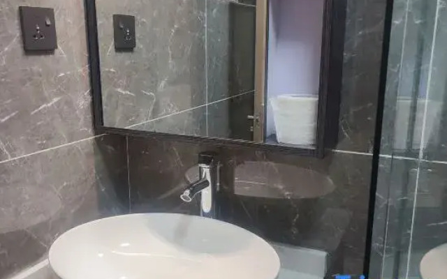 Skyview 3Br all ensuite3balconies Netfix Gym