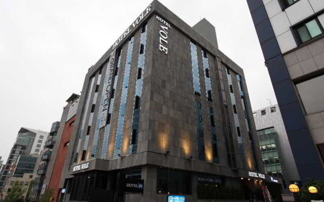 Vole Hotel Gangnam вид на фасад