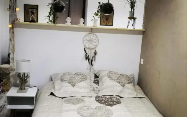 Studio zen et cosy, neuf en pleine ville