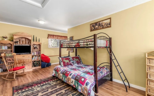3 Elk - 4 Br Home