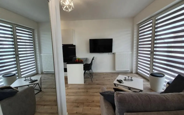 365PAM - Apartament Azure - BASEN ZEWNETRZNY, JACUZZI