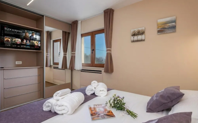 Villa Vilani Spa & Pool