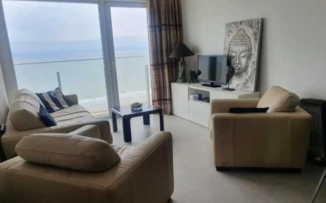 Appartement met 2 slaapkamers op zeedijk Middelkerke