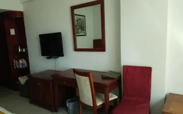 Yuehai Donglai Business Hotel
