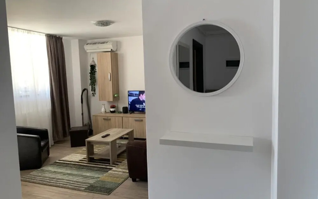 Two Room Apartment Militari Residence M8