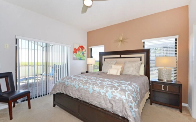 High Grove 215880