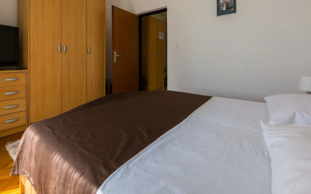 Apartment Adrastea